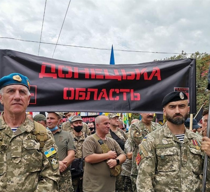 Свої люди. Історії учасників Маршу захисників України з Донецької і Луганської областей