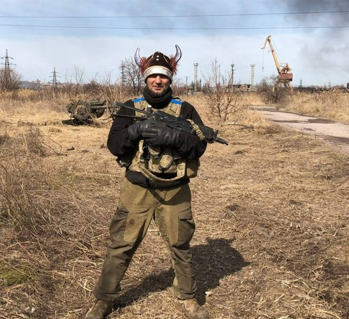 Тато три роки в полоні, а коханий загинув у Маріуполі. Історії захисників “Гектора” та “Бранда”