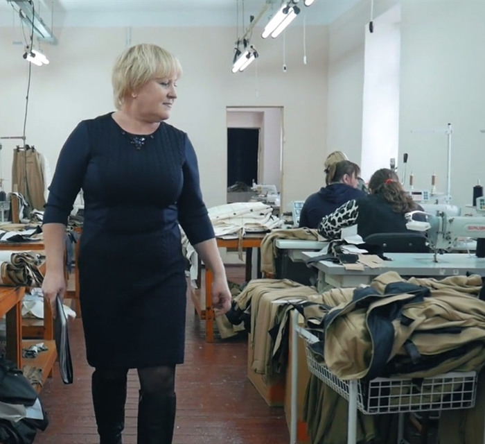 Олена Бур’ян врятувала швацьке виробництво у Попасній. Зараз там працюють для Франції