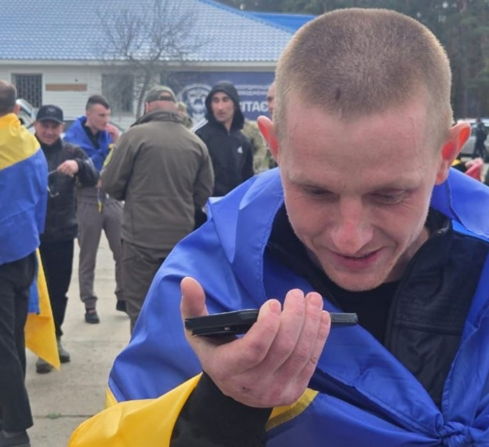 Україна і Росія провела обмін полоненими. З російської неволі повернулись 193 військовослужбовця