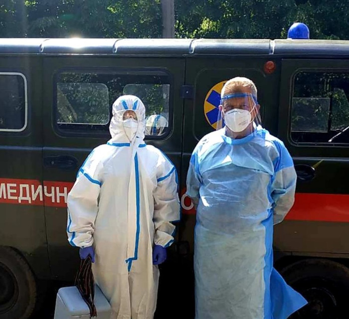 В Славянске закрыли роддом, в Краматорске футбольный клуб на карантине. Хроники COVID-19 на востоке