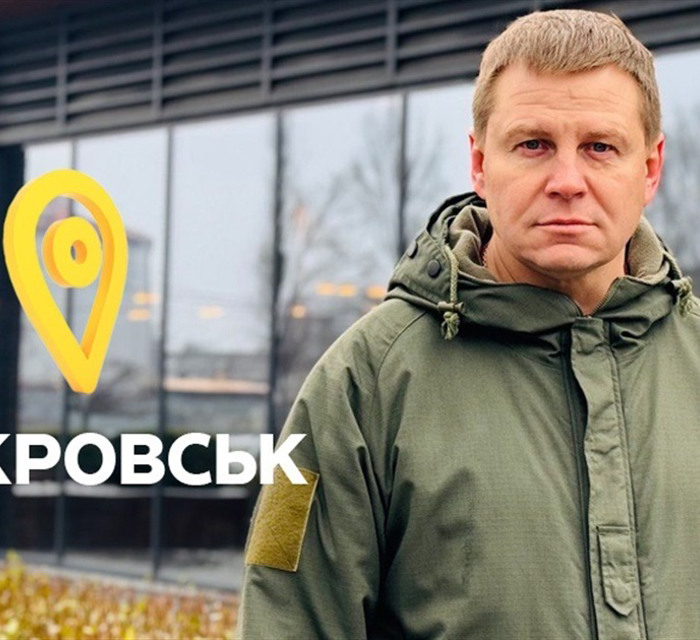 Неважливо, хто зламав, справжній господар бере і ремонтує. (Не)один день з Олексієм Стебелем