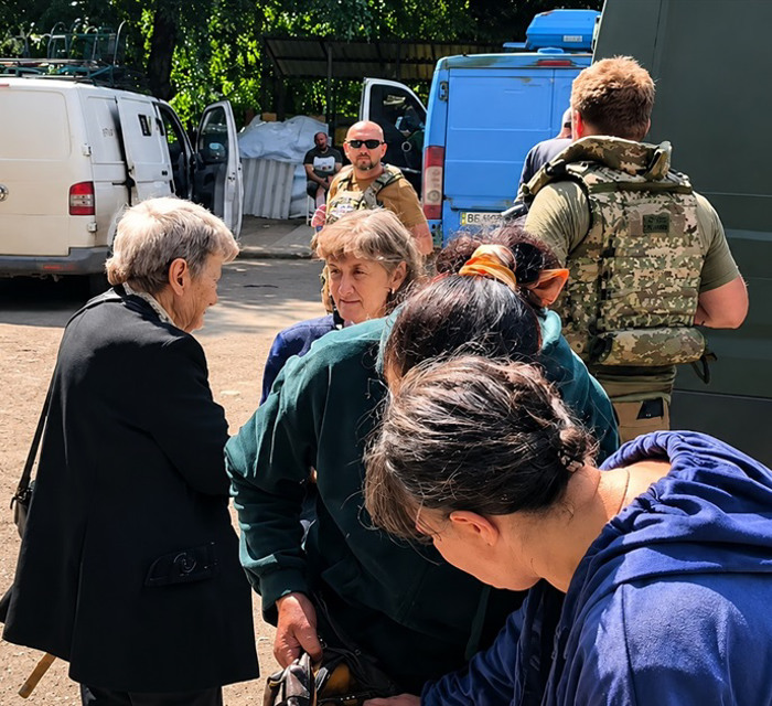 Люди повертаються у Дружківку, а волонтери знову ризикують життям. Як проходить евакуація
