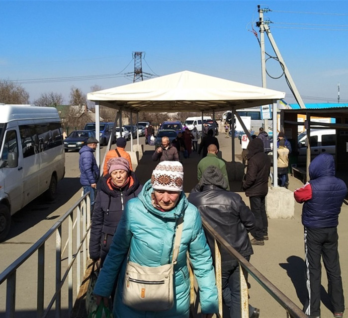 Украинцев спросили об особом статусе для Донецка и Луганска. Вот (ожидаемые) результаты