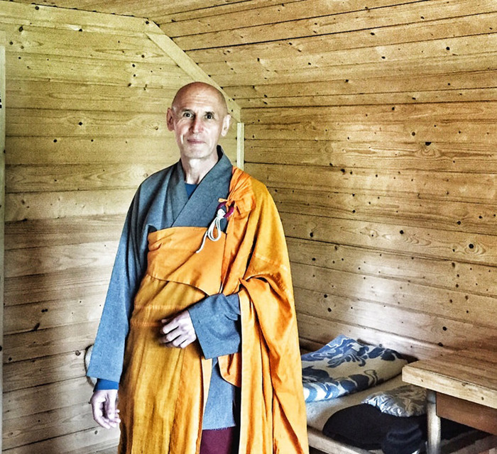 Буддійський ченець з Донецька побудував монастир у Карпатах. Ось його історія