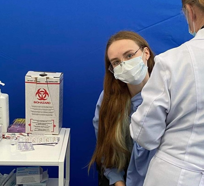 Я вже вакцинувала дитину від Covid-19. Інструкція для батьків і реальний досвід жительки Маріуполя