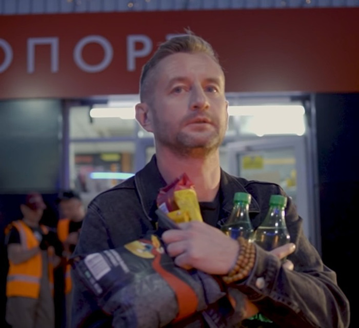 Це кліп, який “Жадан і собаки” зняли на Луганщині. Дивіться, що в них вийшло