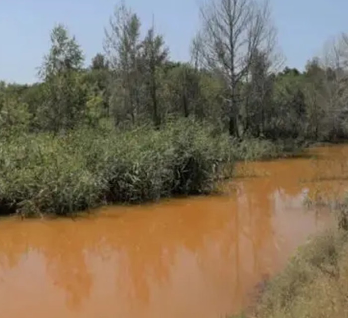 Через обстріли затопило три шахти на Луганщині. Це загрожує екологічною катастрофою в регіоні