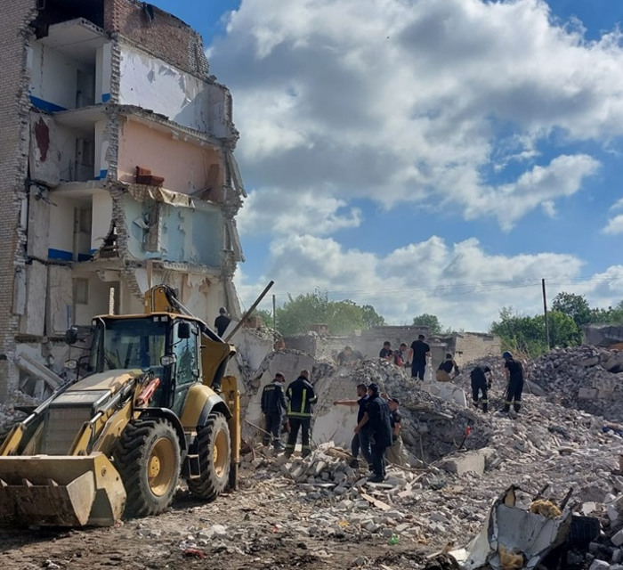 Рятівники розібрали 445 тонн завалів в Часів Ярі. Загиблих вже 47. Деталі масштабної трагедії