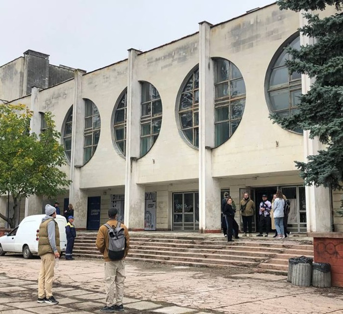 Цей Палац культури у Львові перетворюють Urban camp. Тут у просторі житимуть переселенці