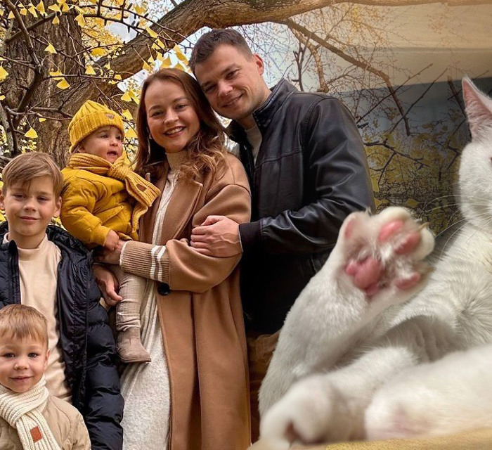 Америка замість Німеччини. Як кота родини Єфременкових з Горлівки депортували з Маямі