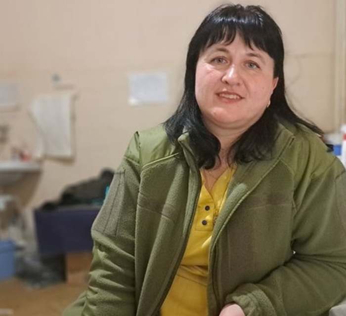 Вишивка між чергуваннями. Як Світлана Горєлова рятує бійців у польовому шпиталі на Донеччині