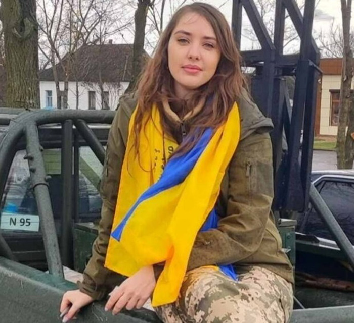 Я з армії не піду. Лілія Ярошевська із Сіверська втратила близьких на війні, нині рятує поранених