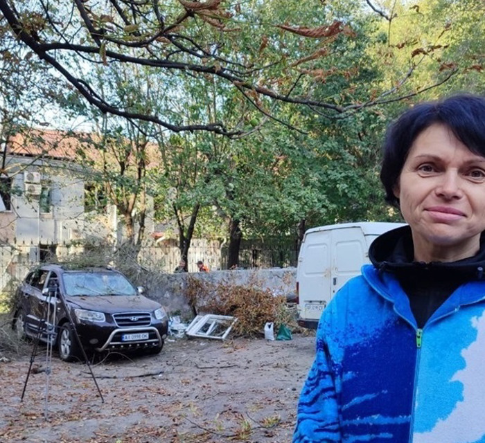 Гучний хлопок і на нас полетіло скло. Родина Нарижних з Бахмута потрапила під обстріл у Запоріжжі