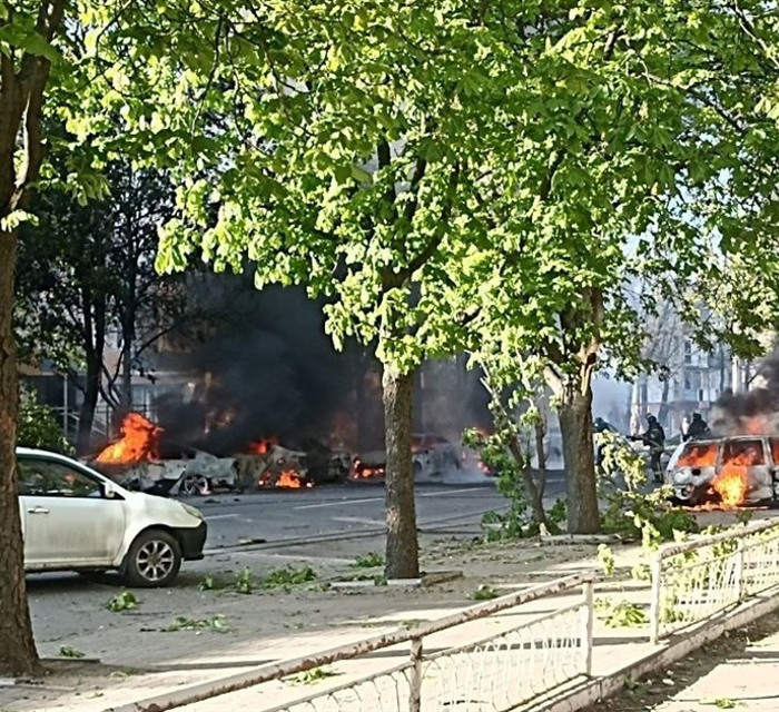 Російські військові вдарили по центру Краматорська трьома фугасними авіабомбами. Є загиблі