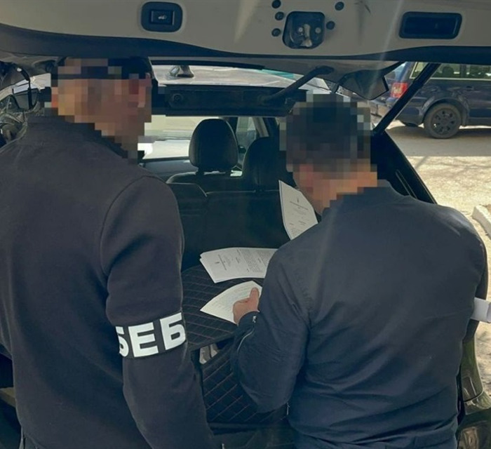 Підробляли листи від військових і вкрали 5,6 млн грн Сєвєродонецької МВА на закупівлях РЕБ. Деталі