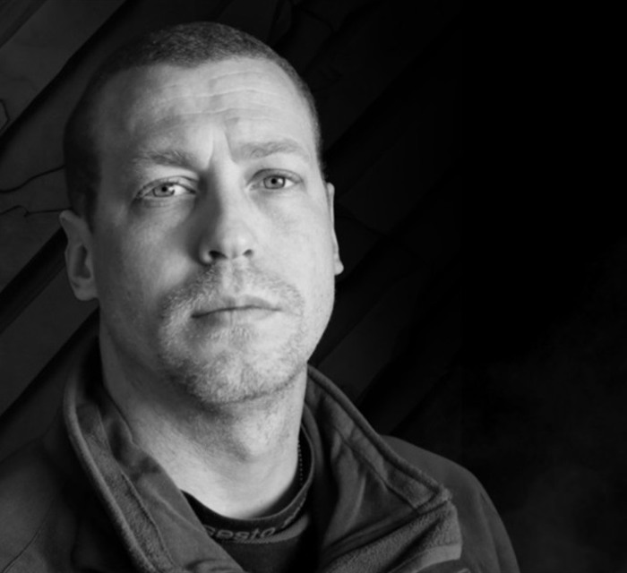 Був як непереможний супергерой. Дружина і побратими поділились спогадами про Олександра Ткаченка