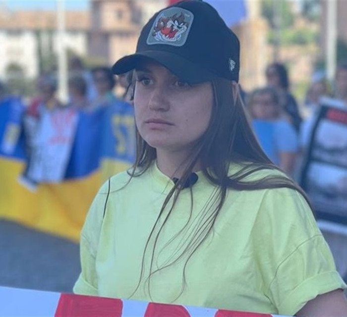 Катерина Плечистова не дає світу забути про чоловіка і побратимів. Вони вже понад 7 місяців у полоні