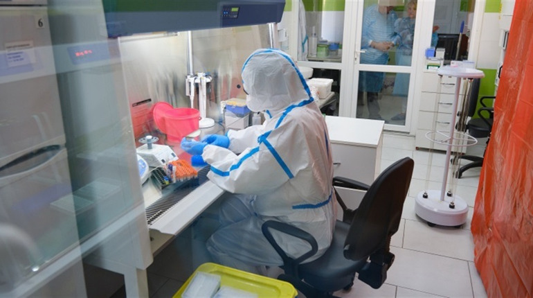 COVID-19 на Фастівщині ще не відступає: показники захворюваності за тиждень