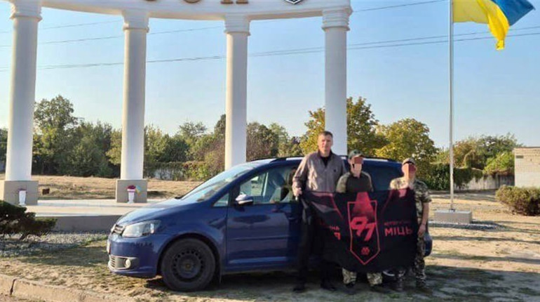 Громада Генічеська передала ЗСУ ще один автомобіль на фронт