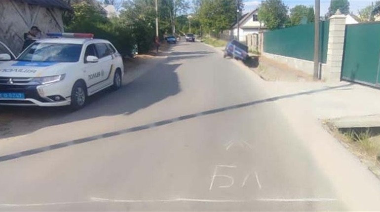 На Кременеччині ВАЗ злетів у кювет