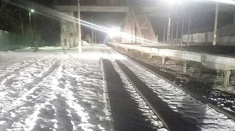 На Чернігівщині швидкісний потяг травмував чоловіка. Подробиці