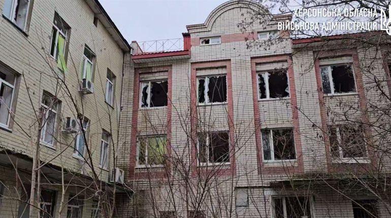 Російські терористи випустили по Херсонщині 46 снарядів за добу: поранені дві людини