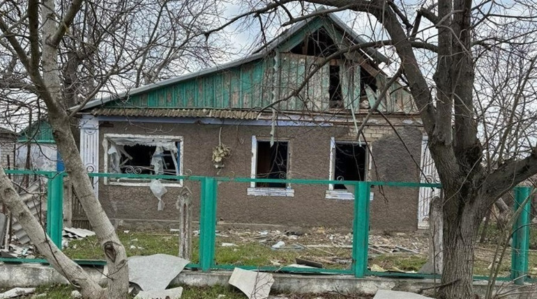 На Херсонщині армія рф атакувала критичну інфраструктуру та житлові будинки