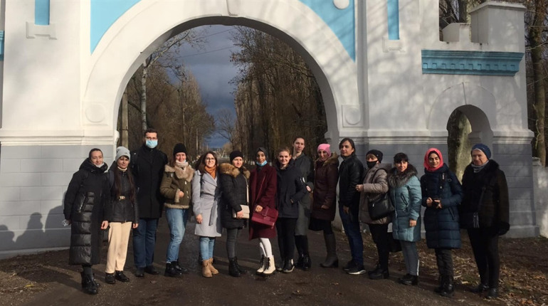 До Біляївки завітала молодіжна делегація з 6 областей України: які враження повезли гості додому