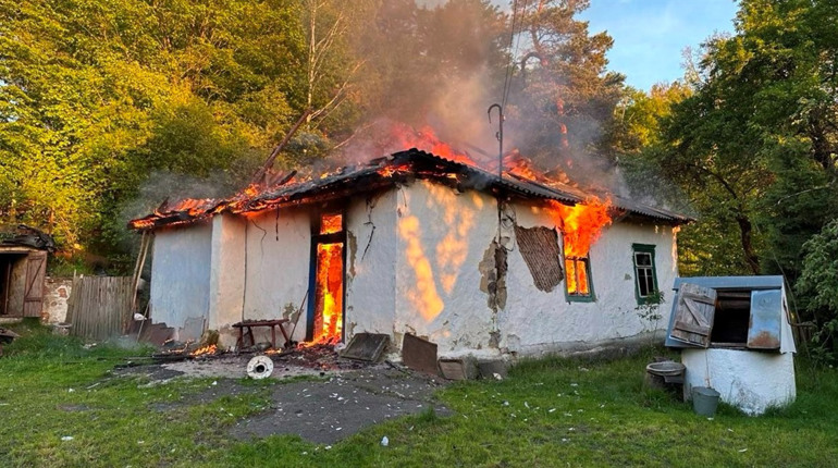 У Сарненському районі горіли два будинки: причини з’ясовують