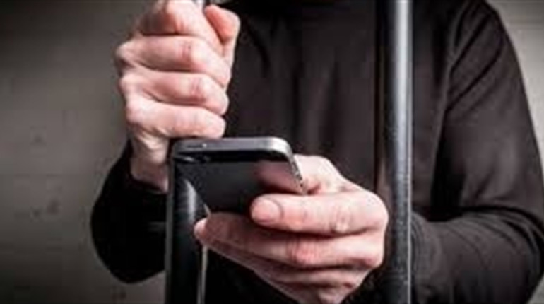 У Нетішині поліцейські повернули власнику викрадений телефон