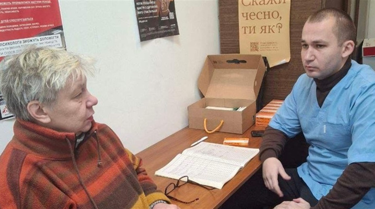 Лікарі Сватівського центру медичної допомоги прийматимуть людей на Прикарпатті