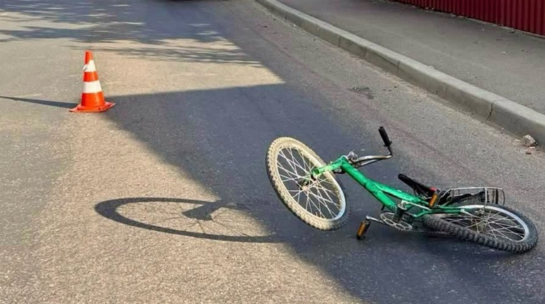 У Первомайську поліцейський на авто збив семирічного велосипедиста: триває розслідування