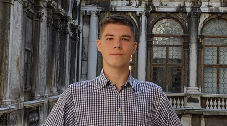 «Готуємо молодь Луганщини до відбудови». Історія Микити Горбатенко з Кремінної