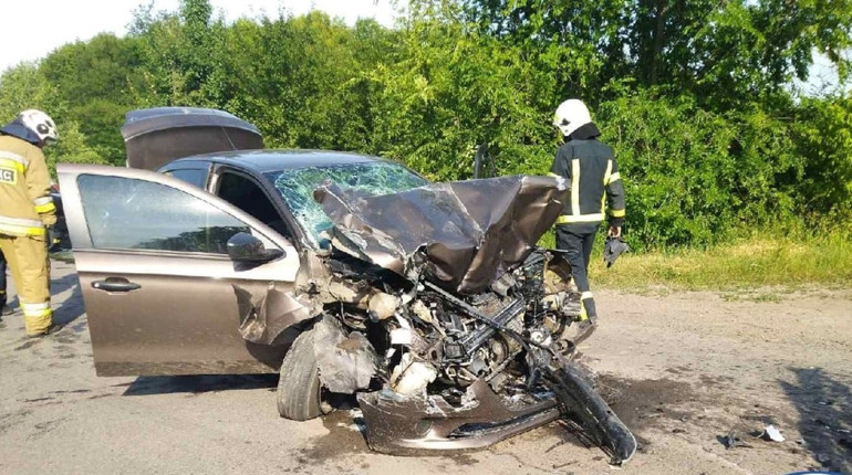 На Черкащині сталася ДТП за участі трактора та легкового автомобіля: постраждали 5 осіб