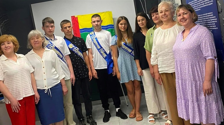 Випускники та випускниці Дворічанської громади відсвяткували свій випускний вечір