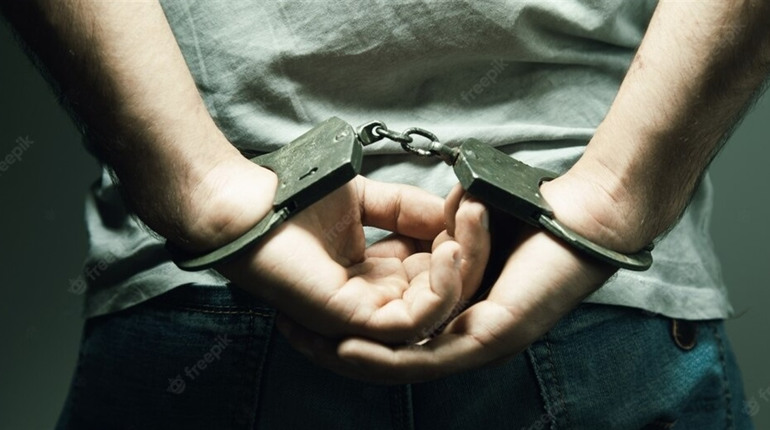 ДБР оголосило про підозру експравоохоронцю з Херсона, який втік після деокупації міста