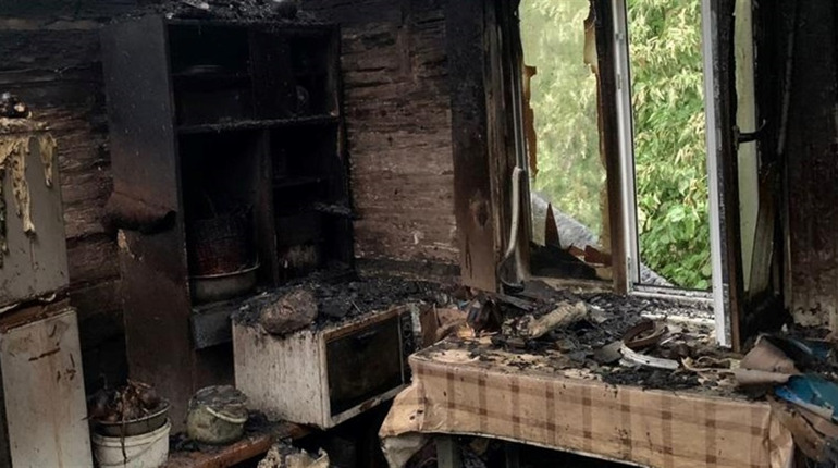 На Сарненщині багатодітна сім’я втратила дім: як допомогти