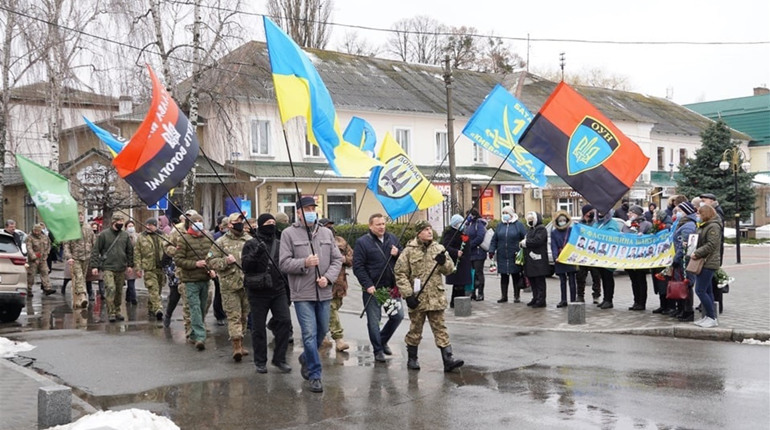 День добровольця у Фастові: пройшли мирною ходою та провели змагання