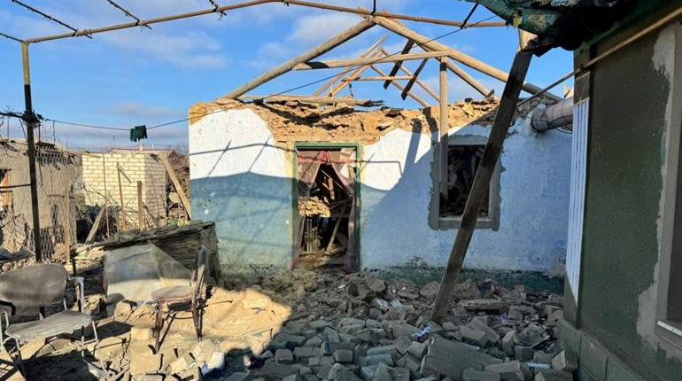 Ворог атакував 34 населених пункти Херсонщини: п'ятеро поранених, пошкоджено 16 об'єктів