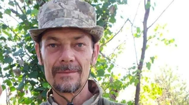Жителі Цибулевого провели в останню путь загиблого військового Івана Власенка: яким був наш Герой
