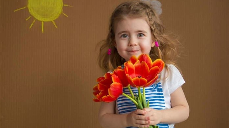Мами та материнство: що про це думають місцеві діти