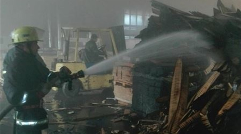 У  Рафалівці пожежники врятували від знищення вогнем вироби з дерева вартістю у сотні тисяч гривень