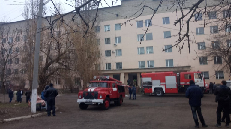 Біляївська лікарня не горить: це спільне навчання пожежників, поліції та медиків 