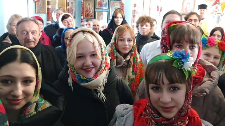 «Різдво для нескорених», або Як у Первомайську гуртувалися творчі задля допомоги ЗСУ
