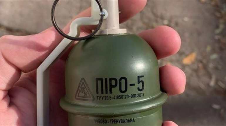 У руках жителя Сарненської громади вибухнула граната