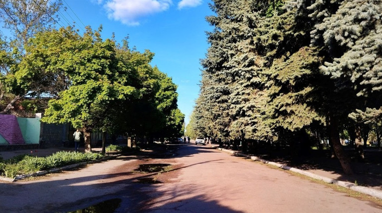 В Краснограді перейменували центральну вулицю, а в Піщанці думають над новою назвою Бєльовської