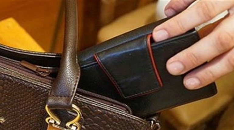 Біляївський райсуд засудив чоловіка за пограбування в кафе і в храмі