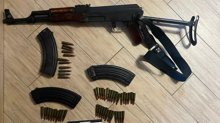 У жительки Володимирця поліцейські виявили боєприпаси та зброю