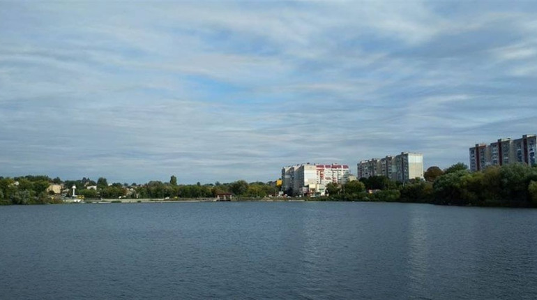 Із 4 квітня на водоймах Уманщини заборонені прогулянки на човнах і рибальство